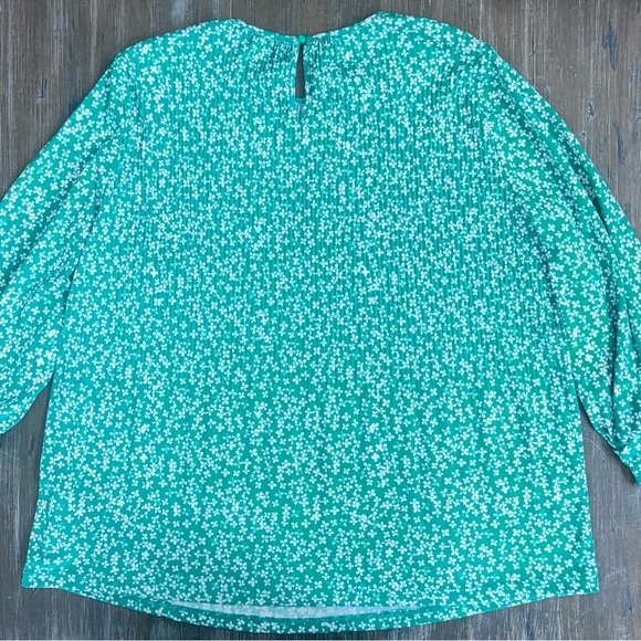 Adrianna Papell Green with White Flowers Long Sleeve Boxy Blouse Size Medium - Picture 7 of 10